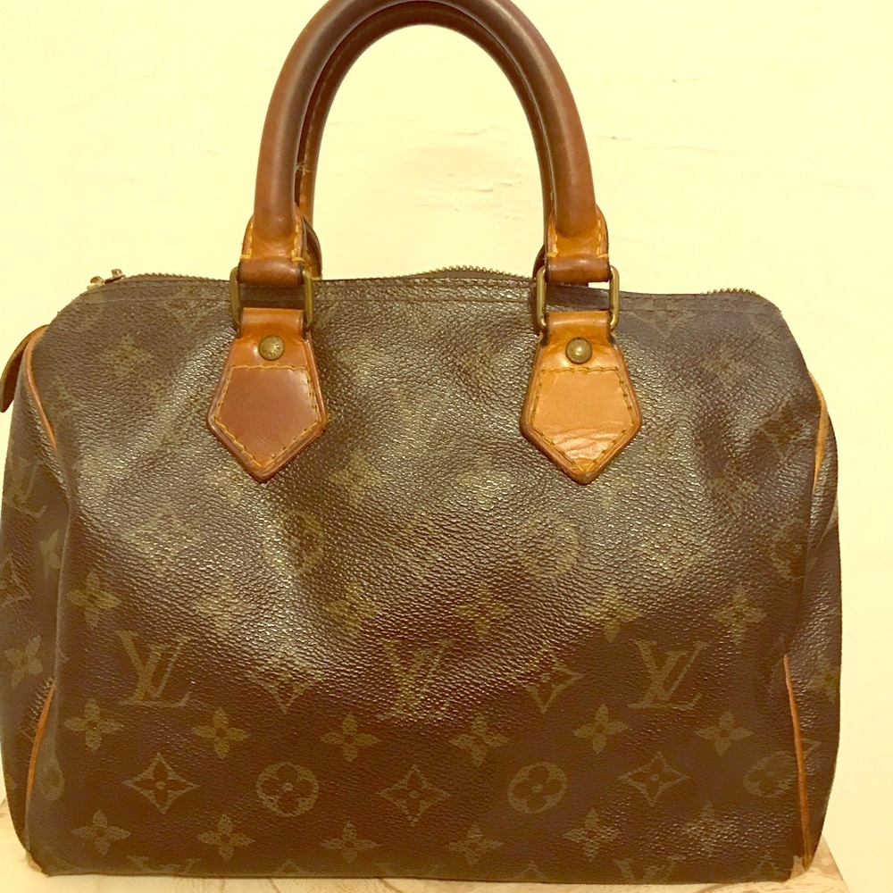 Louis Vuitton speedy bag Authentic